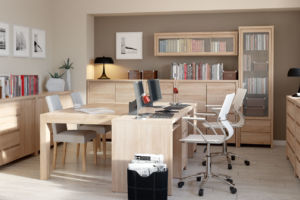 przestronne biuro z kolekcją Kaspian od BRW